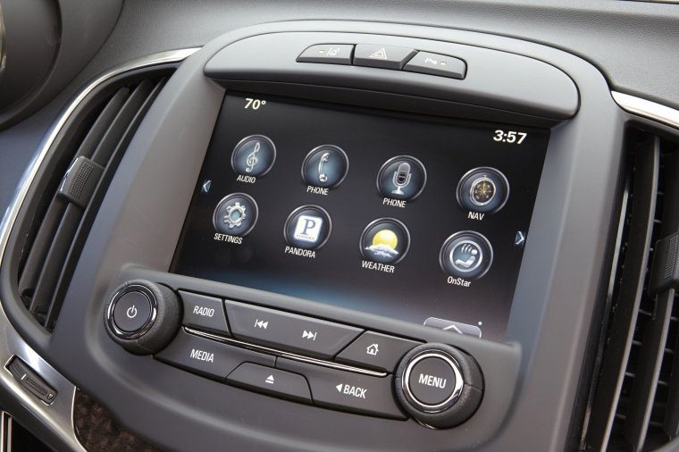 2016 Buick LaCrosse Center Screen Picture