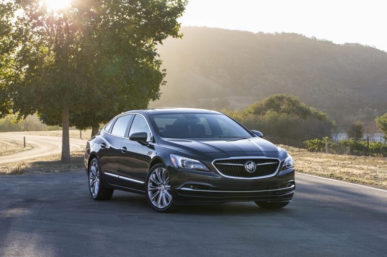 2017 Buick LaCrosse Picture