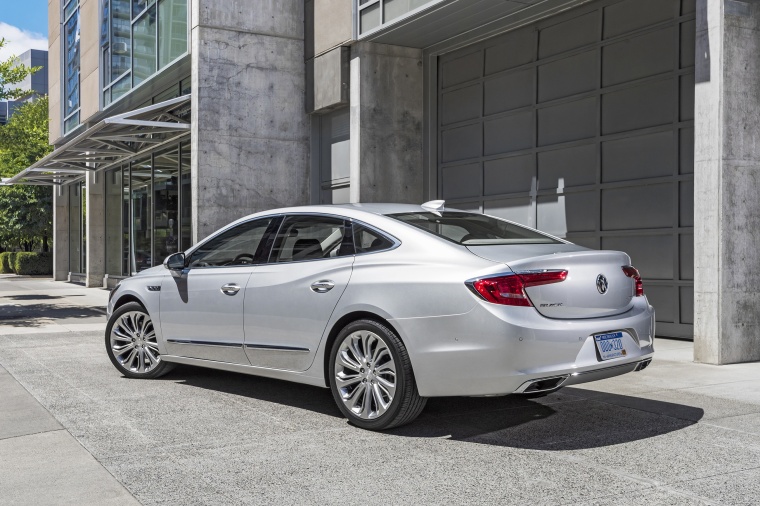 2017 Buick LaCrosse Picture