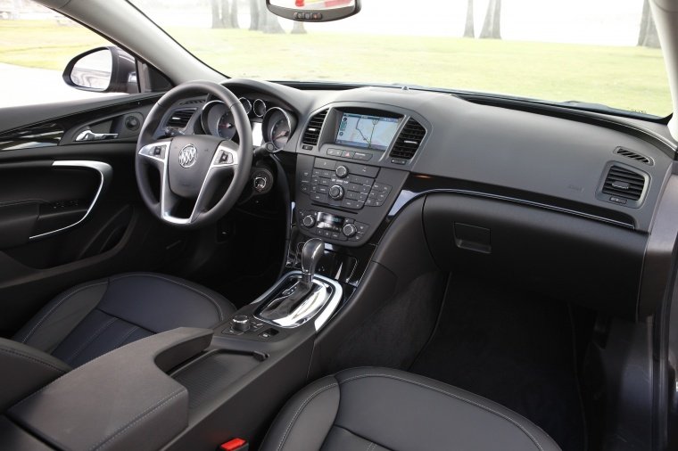 2012 Buick Regal Interior Picture