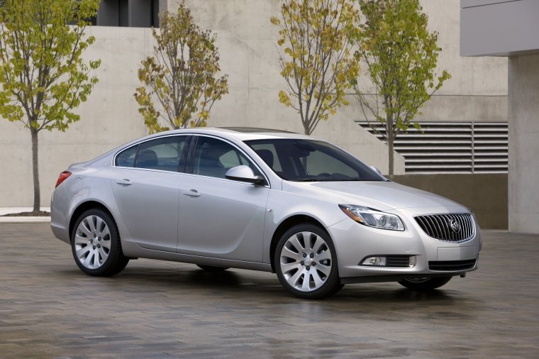 2012 Buick Regal Picture