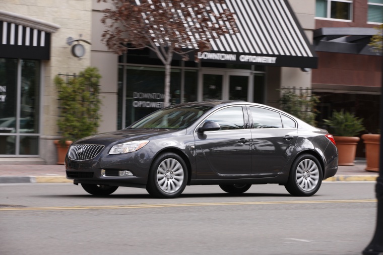 2012 Buick Regal Picture