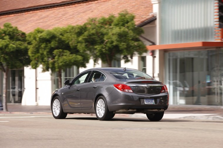 2012 Buick Regal Picture