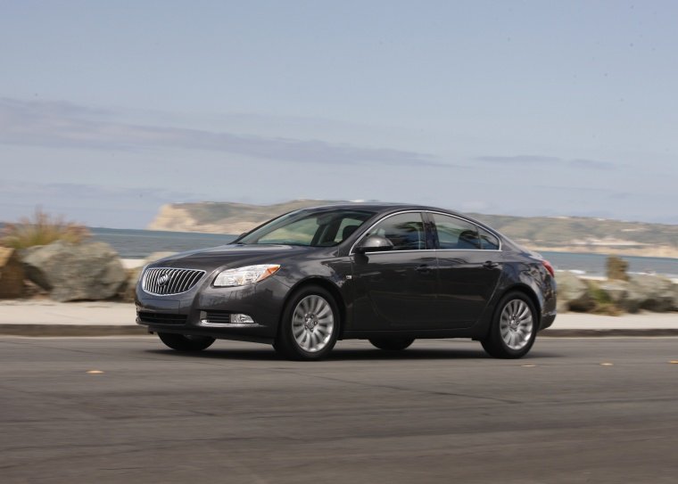 2012 Buick Regal Picture