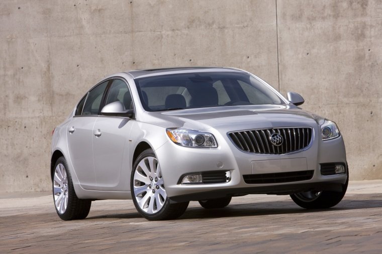 2012 Buick Regal Picture