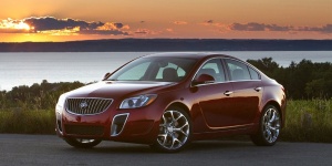 2012 Buick Regal Pictures