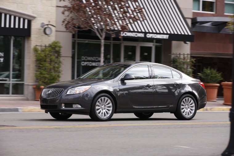 2013 Buick Regal Picture