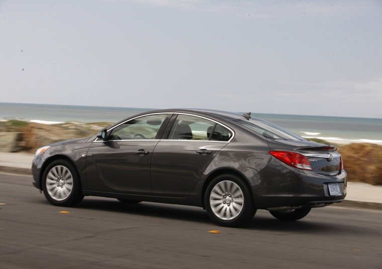 2013 Buick Regal Picture