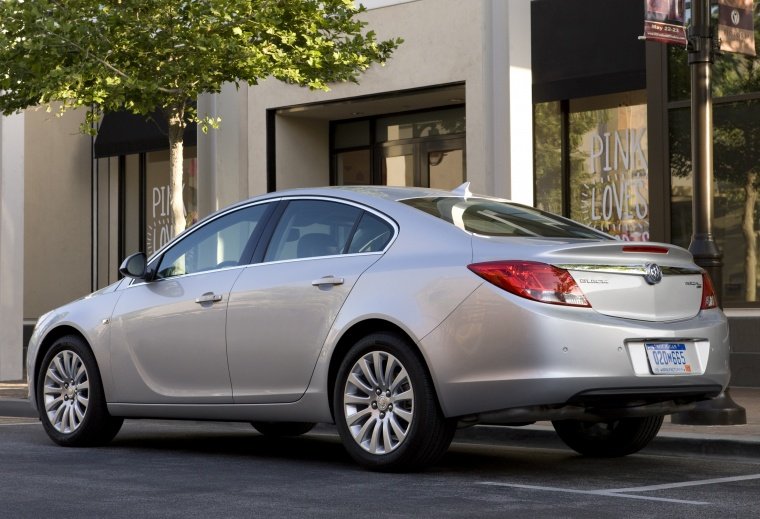 2013 Buick Regal Picture