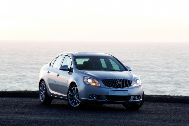 2012 Buick Verano Picture