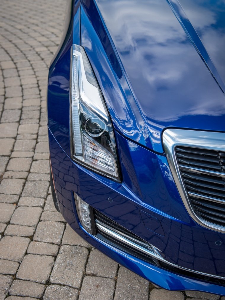 2015 Cadillac ATS Coupe 2.0T Headlight Picture