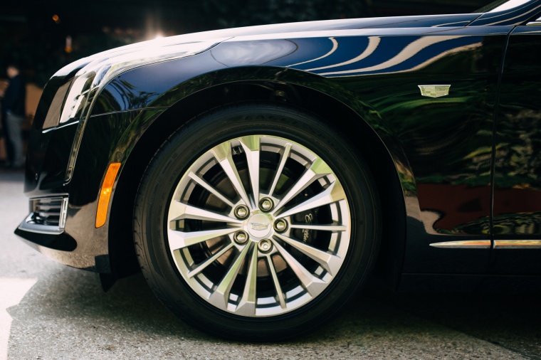 2018 Cadillac CT6 2.0E Plug-In Hybrid Rim Picture