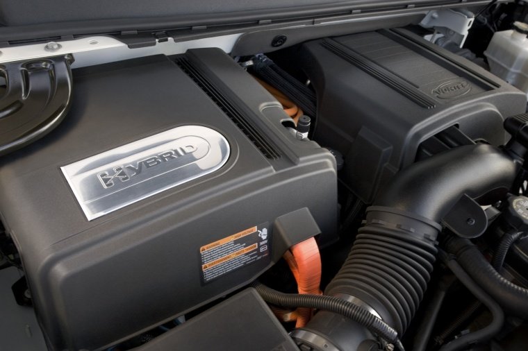 2013 Cadillac Escalade 6.0-liter V8 Hybrid Engine Picture