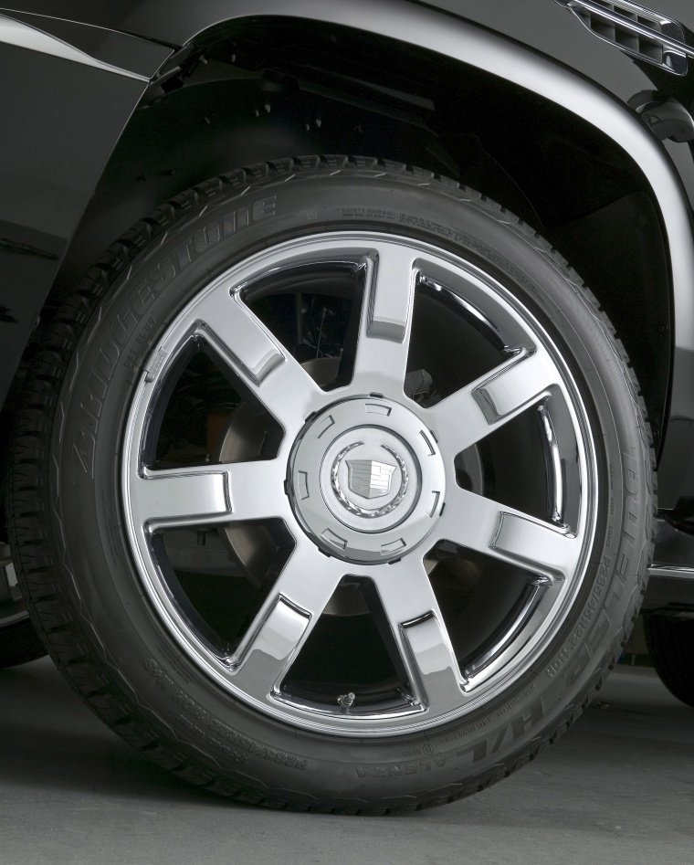 2014 Cadillac Escalade Rim Picture