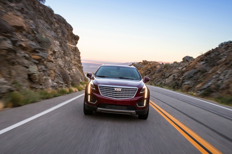 2017 Cadillac XT5 AWD Picture