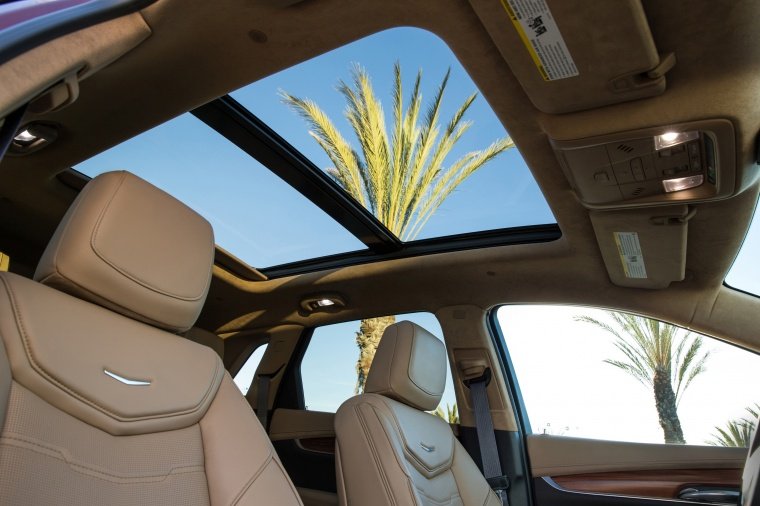 2017 Cadillac XT5 AWD Sunroof Picture