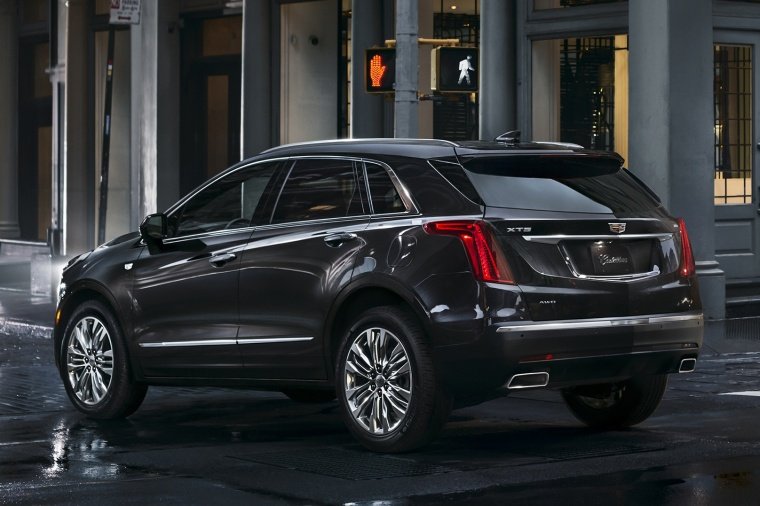 2017 Cadillac XT5 AWD Picture