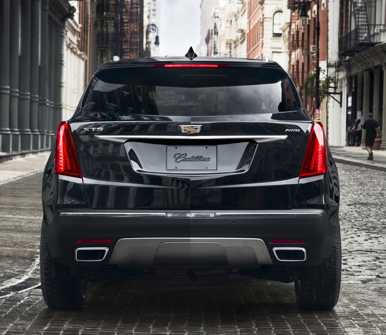 2017 Cadillac XT5 AWD Picture