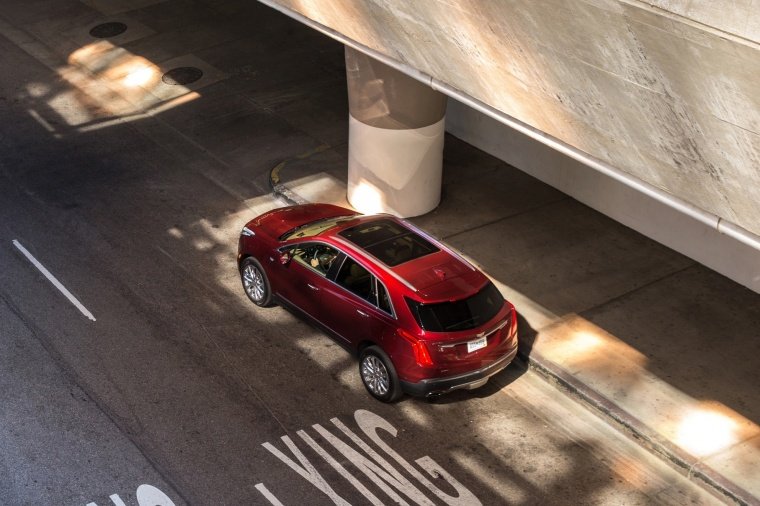 2018 Cadillac XT5 AWD Picture