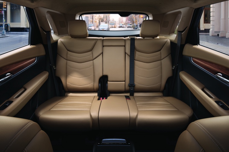 2018 Cadillac XT5 AWD Interior Picture