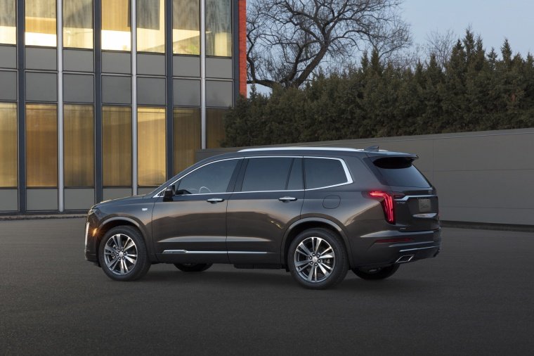 2020 Cadillac XT6 Premium Luxury AWD Picture
