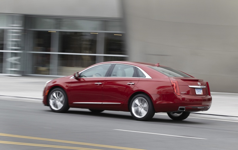 2013 Cadillac XTS AWD Picture