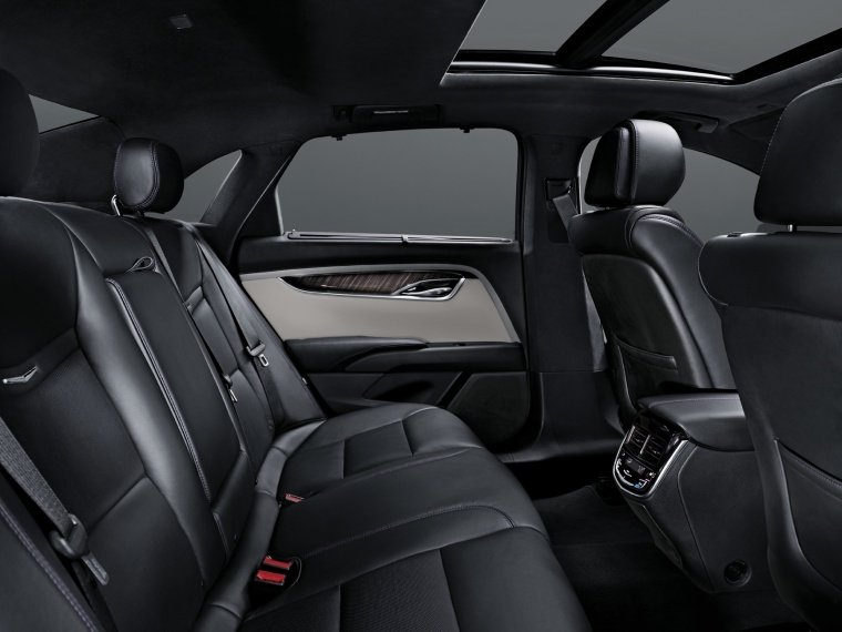 2015 Cadillac XTS Rear Seats Picture