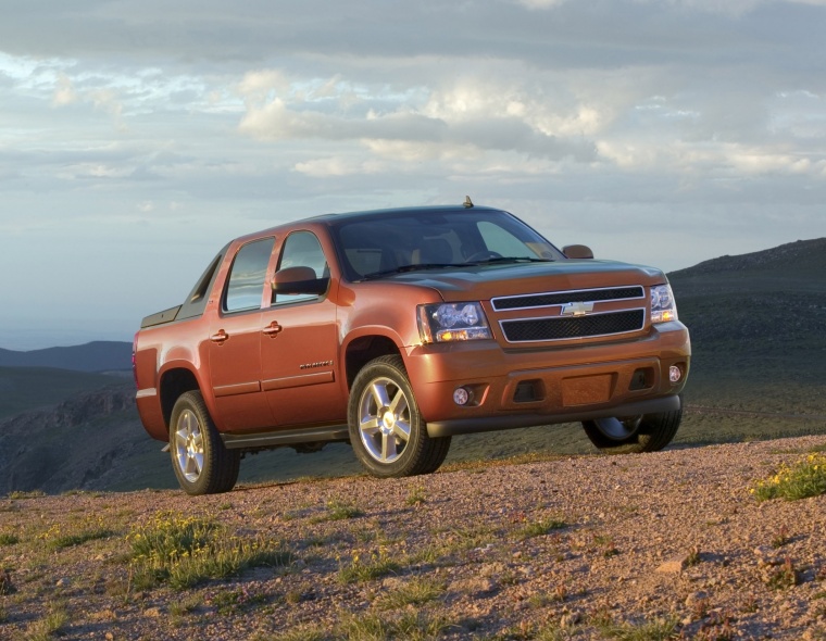 2010 Chevrolet Avalanche Picture