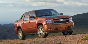 2010 Chevrolet Avalanche Pictures