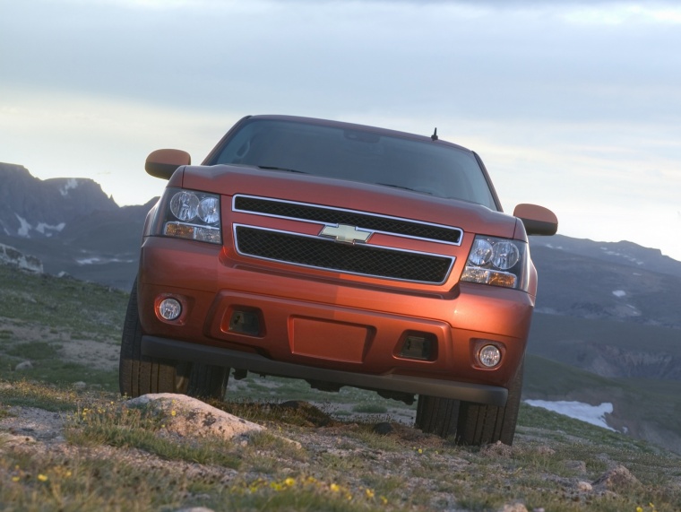 2011 Chevrolet Avalanche Inferno Orange Metallic Picture