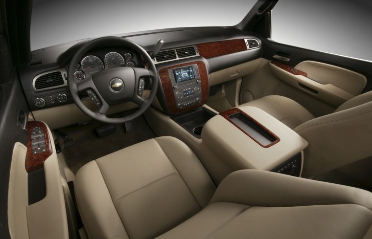 2011 Chevrolet Avalanche Interior Picture