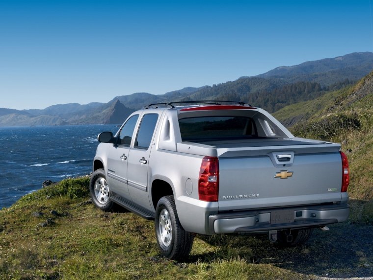 2012 Chevrolet Avalanche Picture