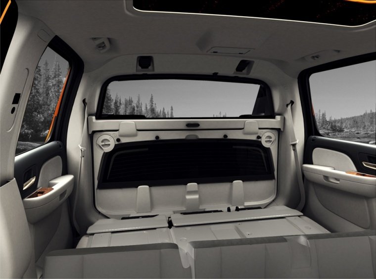 2012 Chevrolet Avalanche Middle Gate Picture