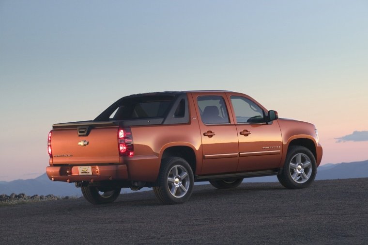 2012 Chevrolet Avalanche Picture