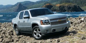 2012 Chevrolet Avalanche Pictures