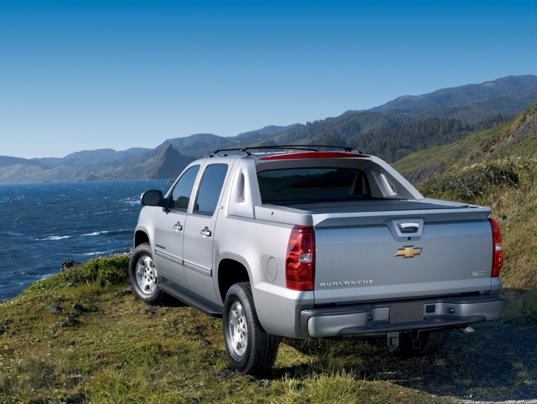 2013 Chevrolet Avalanche Picture