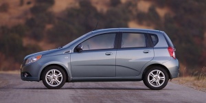 2011 Chevrolet Aveo Pictures