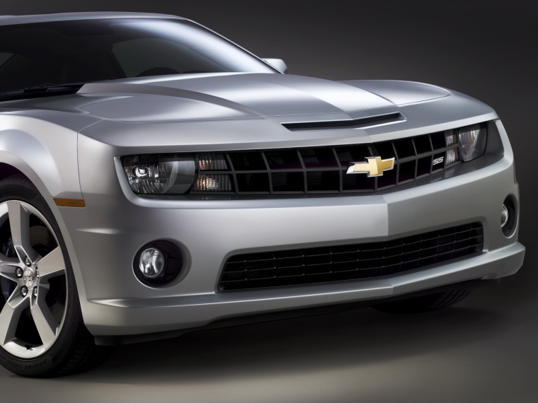 2010 Chevrolet Camaro SS Coupe Headlights Picture