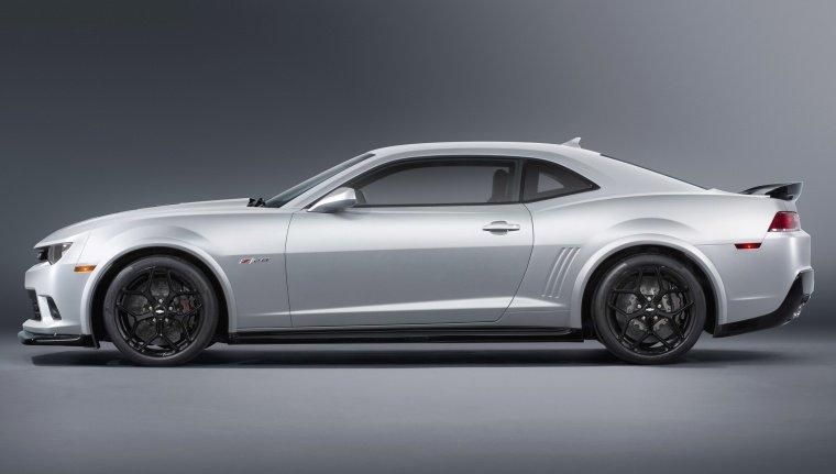 2015 Chevrolet Camaro Z/28 Coupe Picture