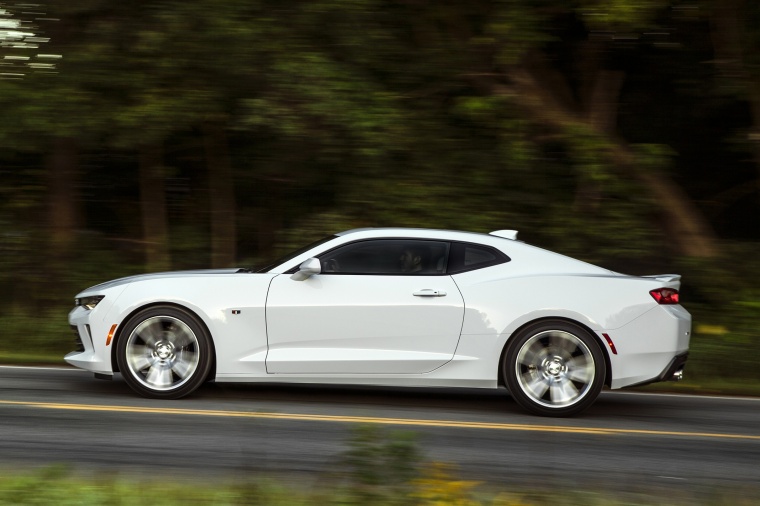 2016 Chevrolet Camaro RS Coupe Picture