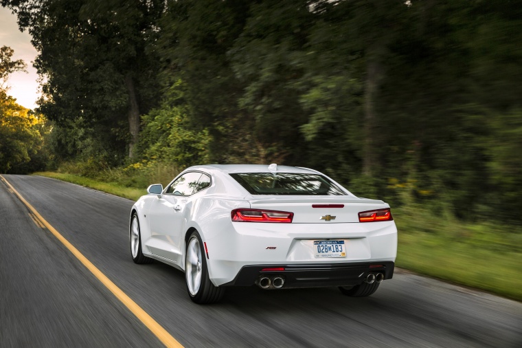 2016 Chevrolet Camaro RS Coupe Picture