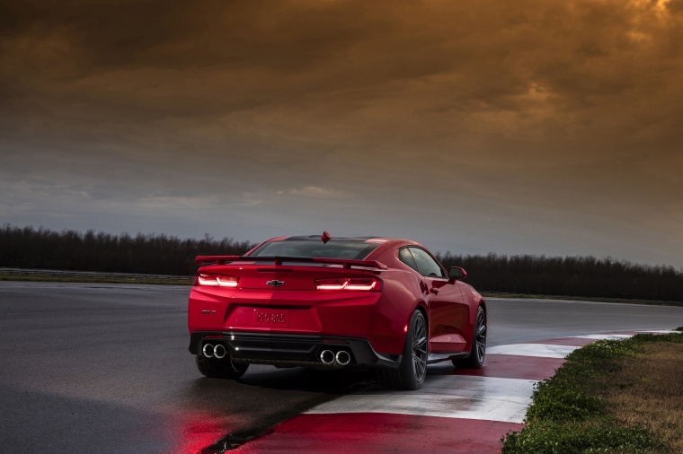 2018 Chevrolet Camaro ZL1 Coupe Picture