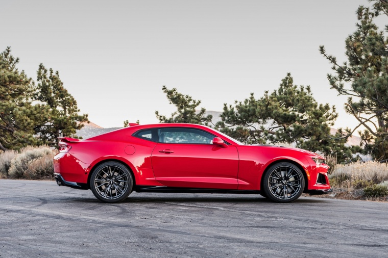 2018 Chevrolet Camaro ZL1 Coupe Picture