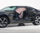 2018 Chevrolet Camaro Coupe IIHS Side Impact Crash Test Picture