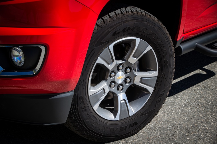 2015 Chevrolet Colorado Crew Cab Rim Picture