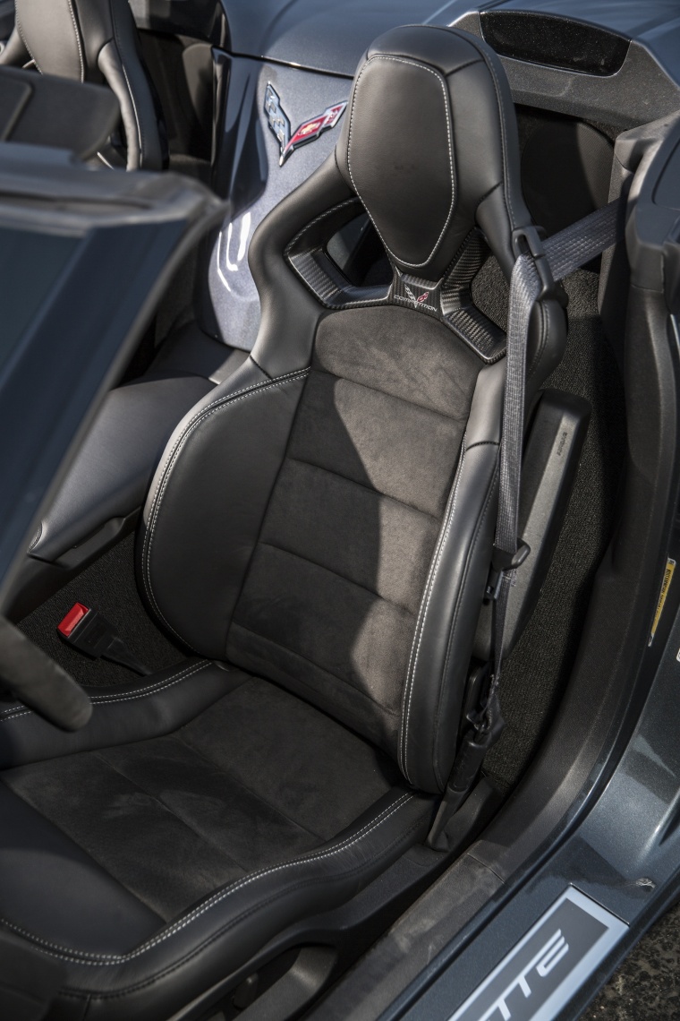 2016 Chevrolet Corvette Stingray Convertible Front Seats Picture