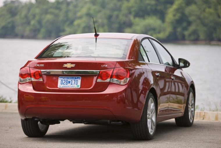 2012 Chevrolet Cruze LTZ Picture