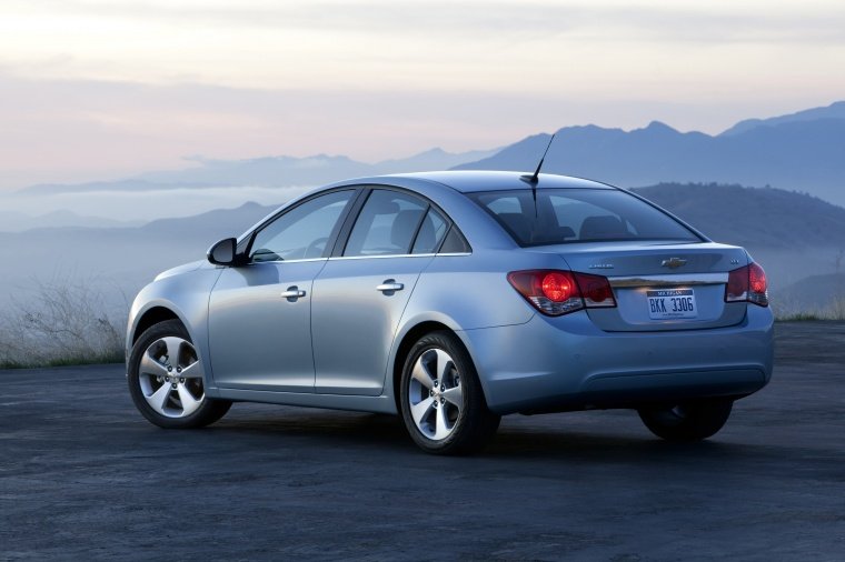 2012 Chevrolet Cruze LTZ Picture