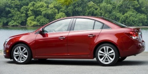 2013 Chevrolet Cruze Pictures