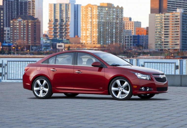 2014 Chevrolet Cruze RS Picture